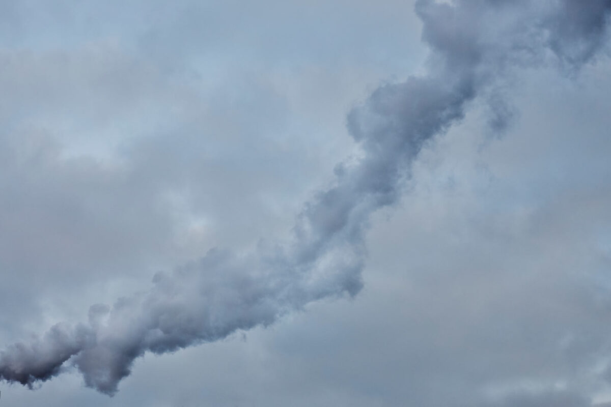  - In the common mind, vapor clouds of chimneys represent CO2. Near Bex, December 2019 - Copyright © © S. Borcard - N. Metraux - Sion - Canton de Valais - Suisse - 